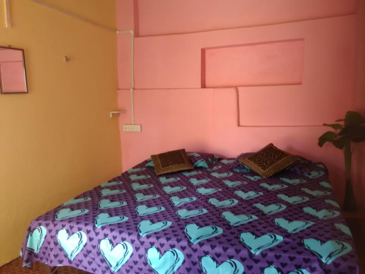Shiva Lodge Varanasi Exteriör bild